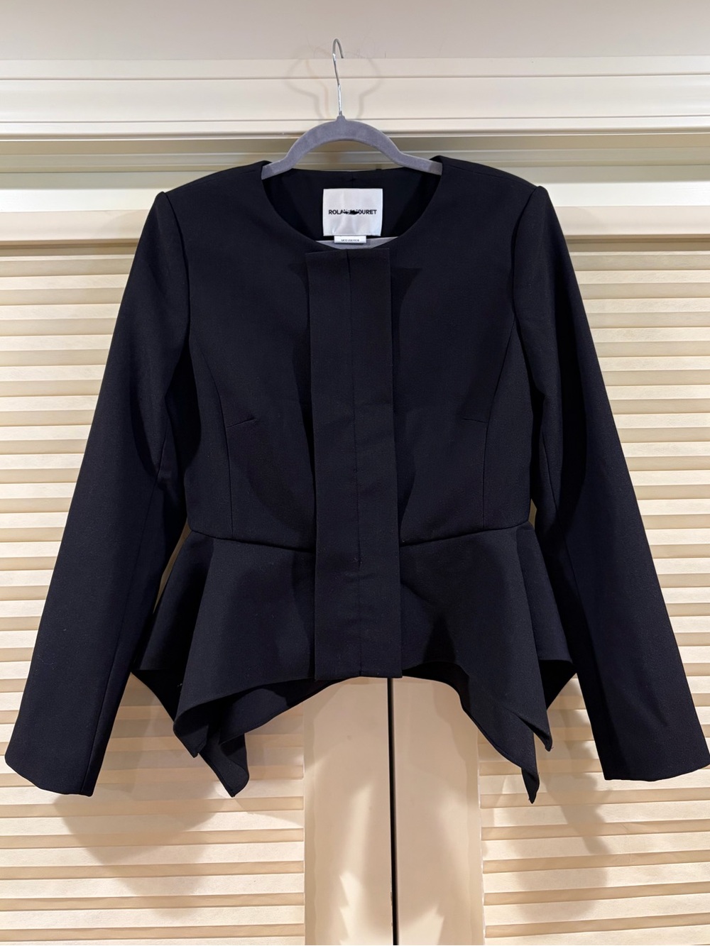 NWOT Roland Mouret Black Peplum Blazer, Size US 6